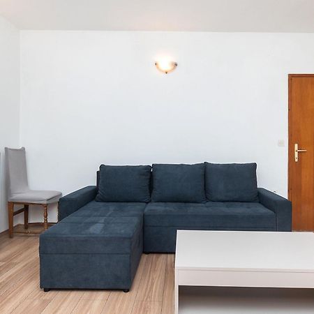 Apartment Ljuba Primosten Ngoại thất bức ảnh