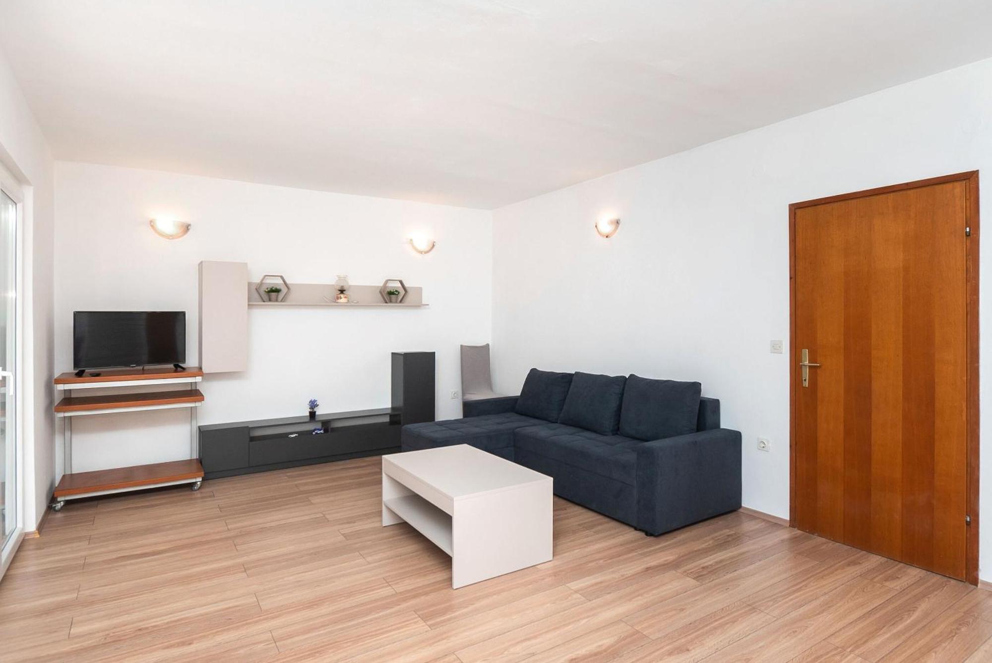 Apartment Ljuba Primosten Ngoại thất bức ảnh