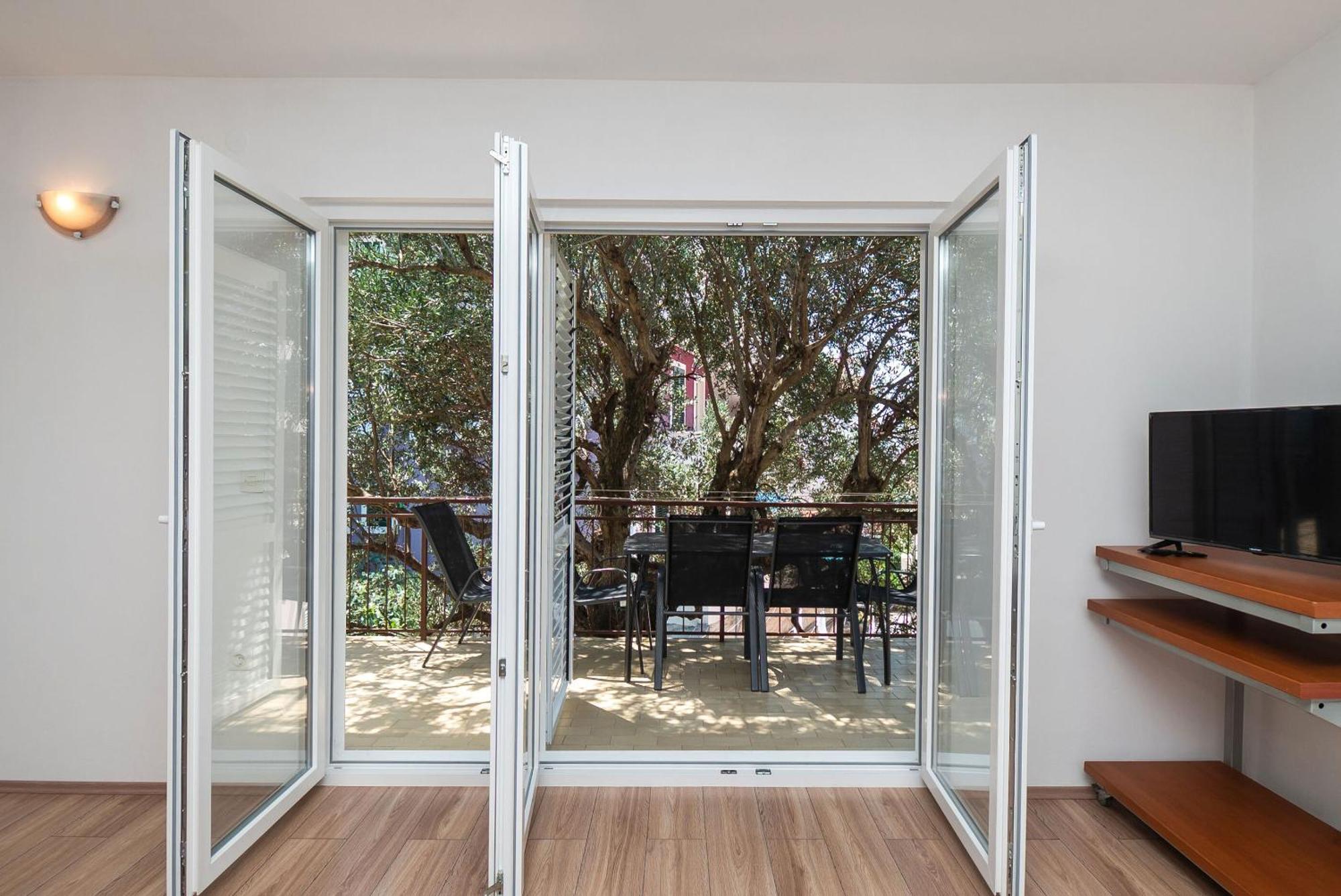 Apartment Ljuba Primosten Ngoại thất bức ảnh