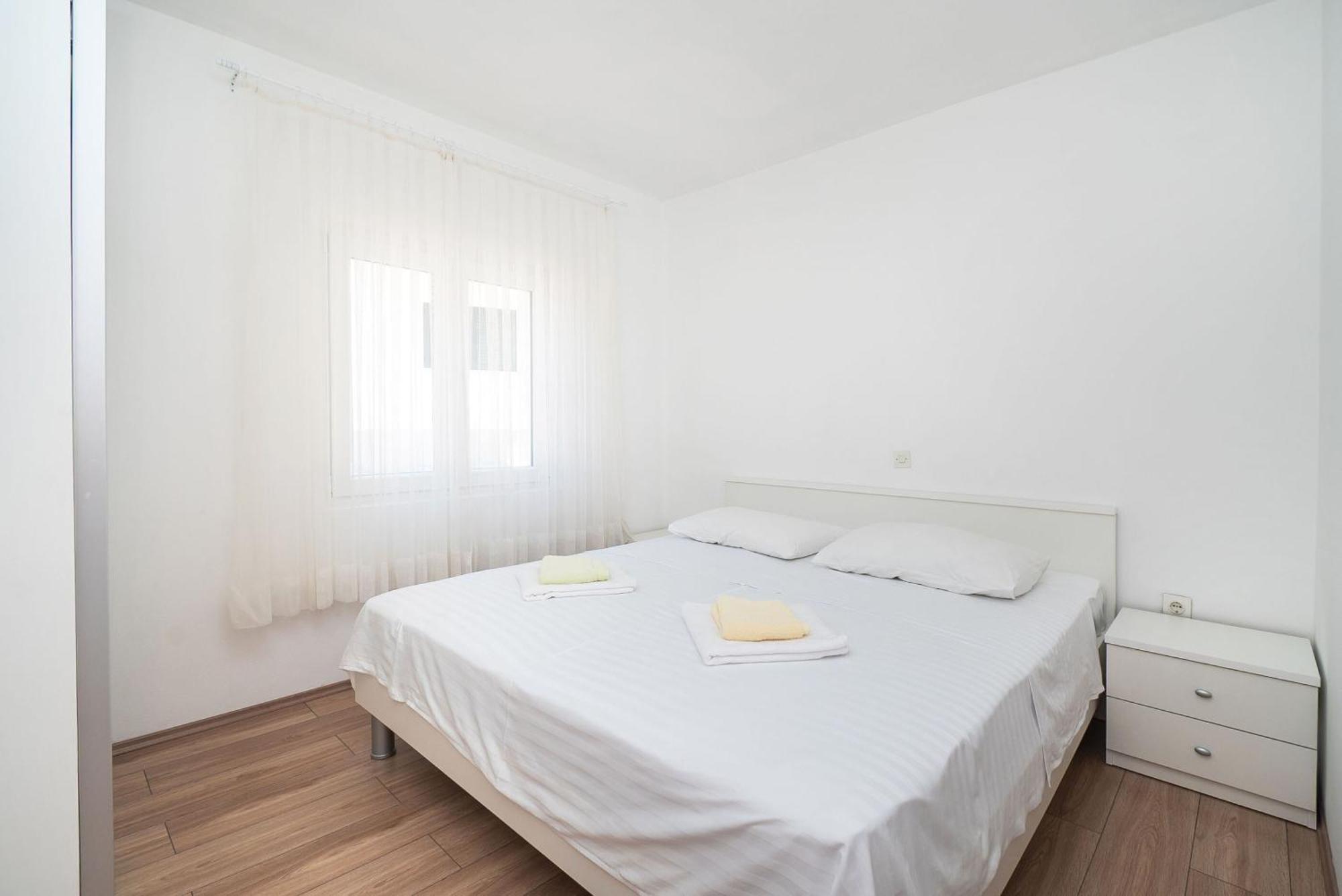 Apartment Ljuba Primosten Ngoại thất bức ảnh