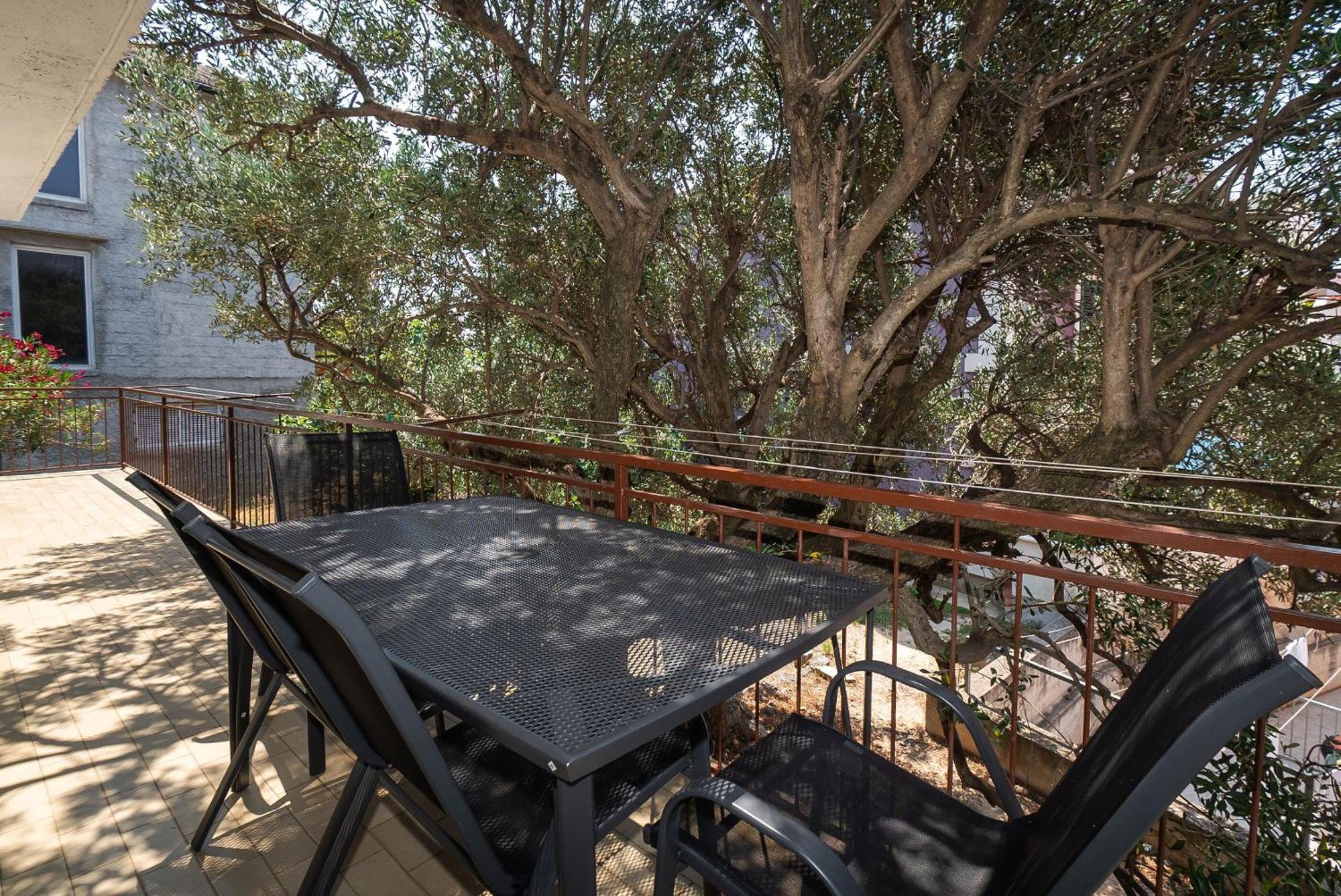 Apartment Ljuba Primosten Ngoại thất bức ảnh